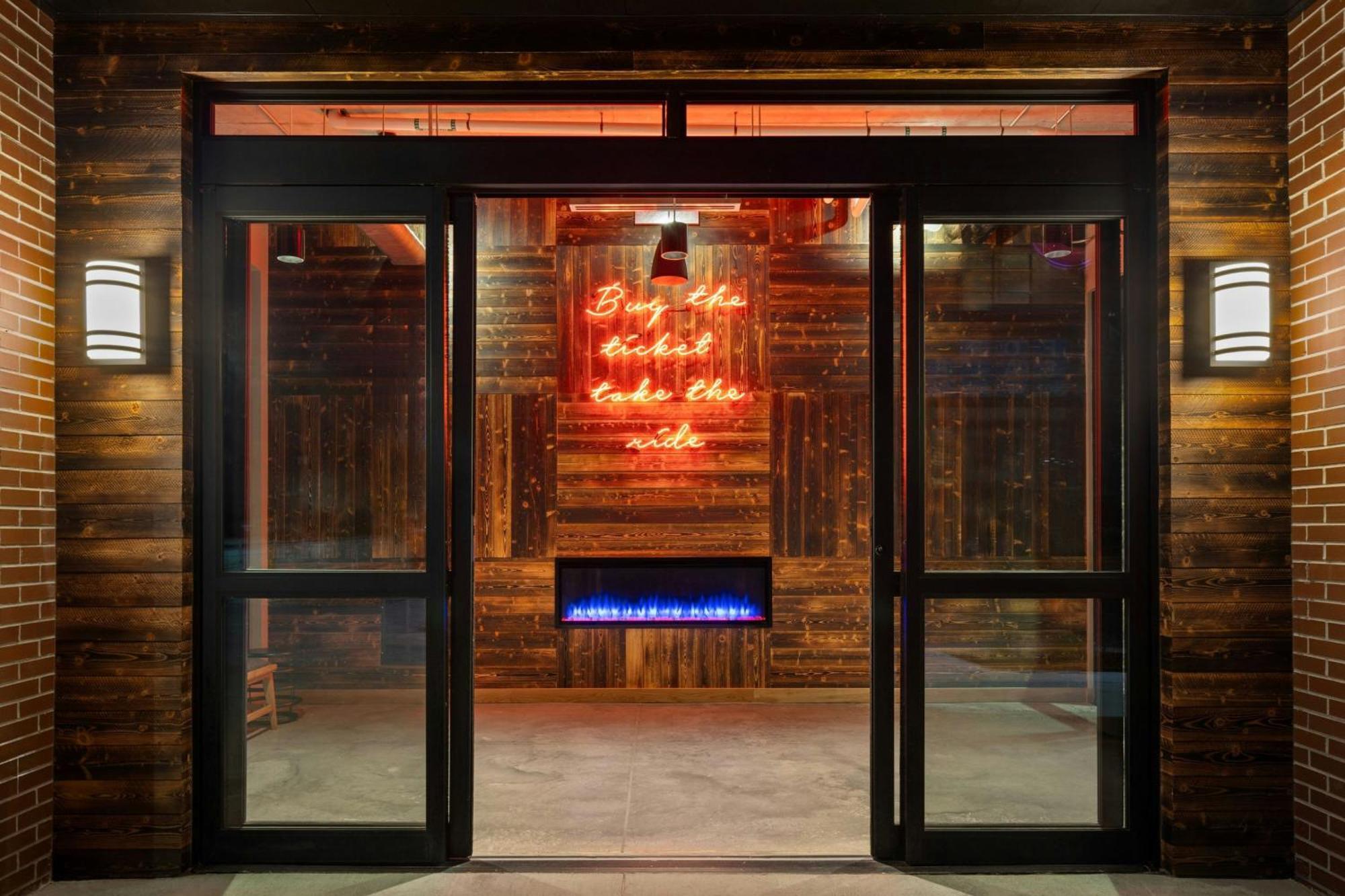 فندق Moxy Omaha Downtown المظهر الخارجي الصورة
